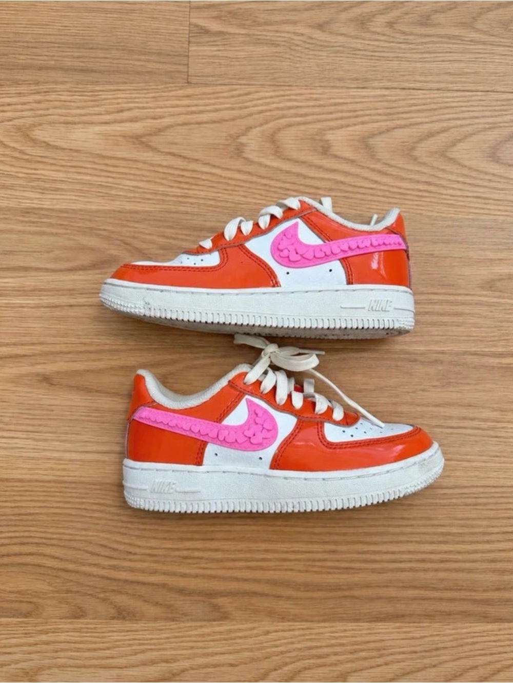 Nike Kids Orange and Pink Low-Top Sneakers